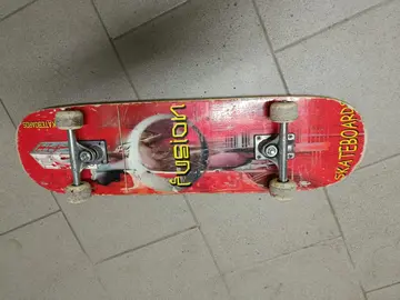 Skateboard