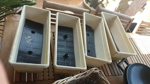 jardinière réserve d eau très bon état