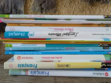 Manuels scolaires 6e et cahiers d'activités ( corrigés)