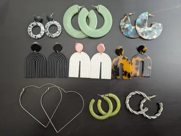 lot de boucles d'oreilles