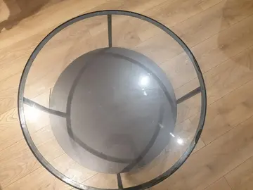 Table en verre