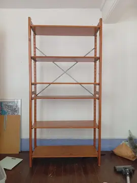 Étagère en bois