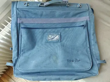 Sac housse porte-habits