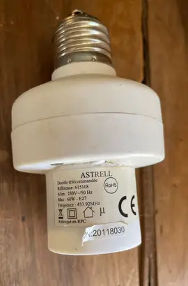 Douille télécommandée Astrell sans télécommande