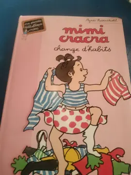 Mimi cracra changé d'habits
