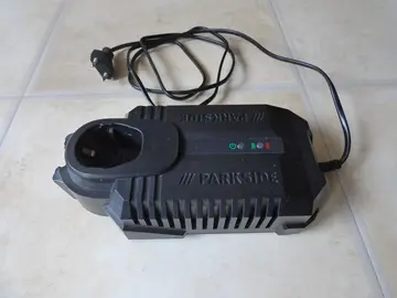 CHARGEUR POUR MACHINE PARKSIDE