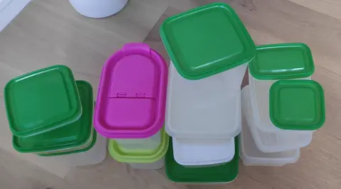 lot de Tupperwares