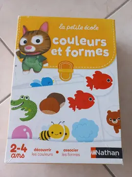 Jeu d'association NATHAN La Petite Ecole - Couleurs et Formes - Pour enfants de 2 ans et plus