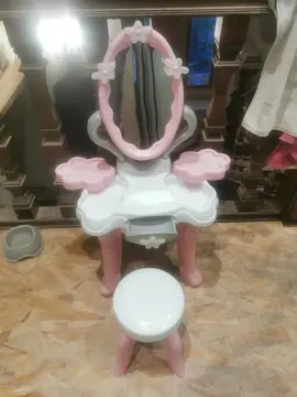 Maquilleuse enfant