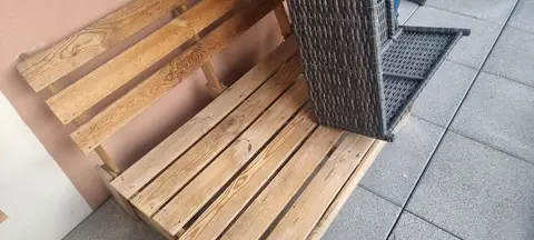 ensemble jardin pallete en bois avec 2 petite table