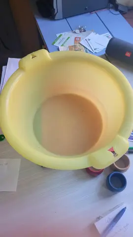 bassine plastique jaune