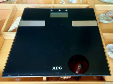 Pèse personne AEG