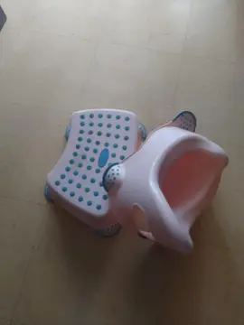 donne pot avec escalier