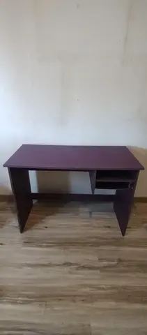 Bureau enfant violet