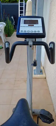 donne vélo Domyos.