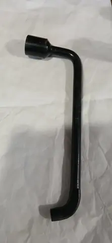 clé de démontage roue xsara picasso