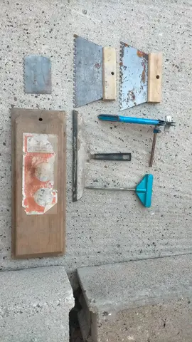 Outils pour carrreleur