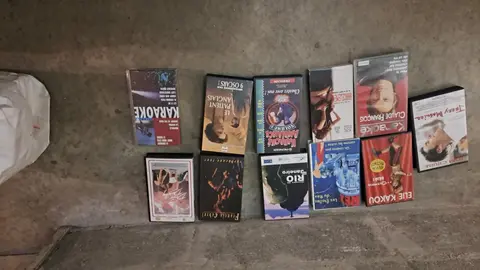 Magnétoscope Philips et quelques cassettes video