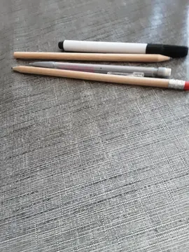 Lot de stylos et crayon de papier publicitaire