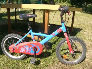 Vélo enfant (sans petites roues de stabilisation)