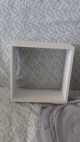 étagère cube à suspendre