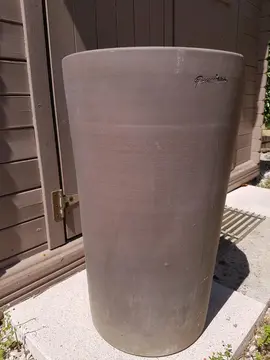 Grand pot de fleurs
