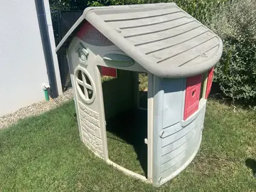 Cabane extérieure smoby