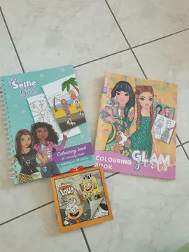 lot cahiers coloriage et puzzle