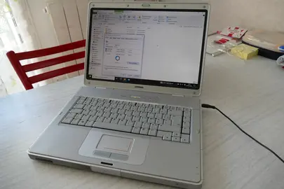 Ordinateur portable Compaq Presario C500EA