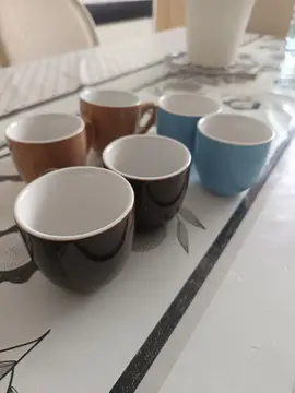 6 petites tasses