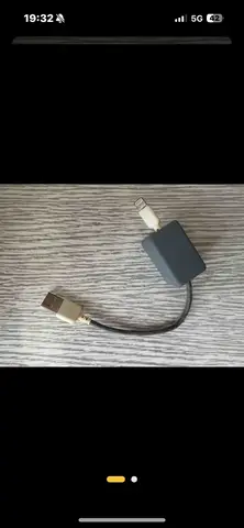 Câble USB X Lightning / Bien lire le texte pour la réponse