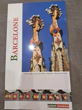 Ensemble de livre sur Barcelone