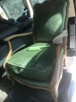 donne fauteuil