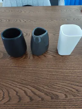 Pot avec couvercle