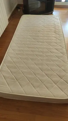 Un matelas à ressorts !! 190/90/18