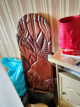 Donne chaise africaine