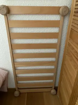 lit bébé 60x 120 ( sommier , matelas, draps, couettes)
