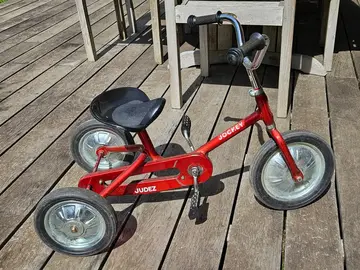 Tricycle Rouge Judez