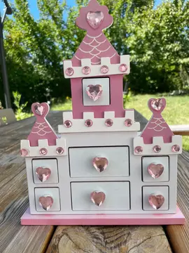 petit château en bois