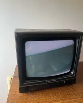 Ancien moniteur vintage fonctionnel