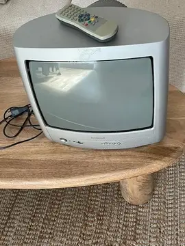 petite télé à tube cathodique Schneider