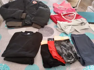 lot vêtements différente taille