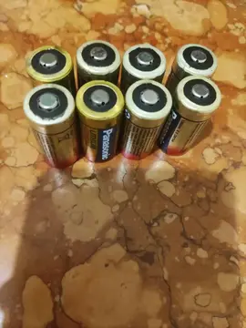 petite piles pour appareil photo ou autre. (Panasonic)