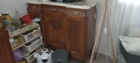 meuble enchère avec plaque en marbre