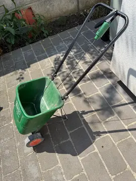 Semoir / Épandeur