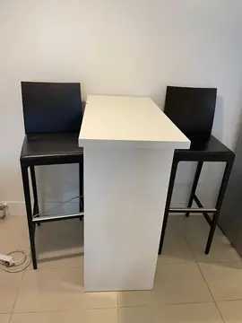 BAR + CHAISES DE BAR