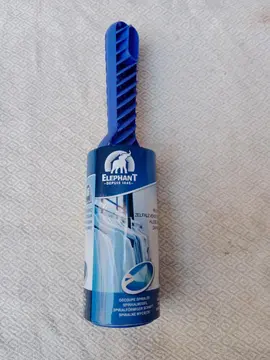 Rouleau à vêtements adhésif