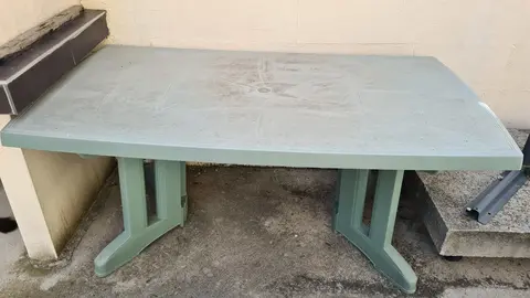 Table extérieur