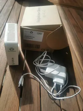 Répéteur wi Fi AC Bouygues
