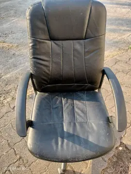 fauteuil de bureau sur roulettes